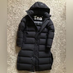 TNA black super puff long XXS